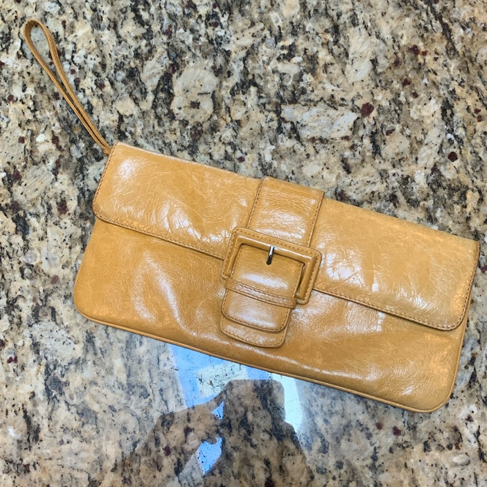 Hobo International clutch